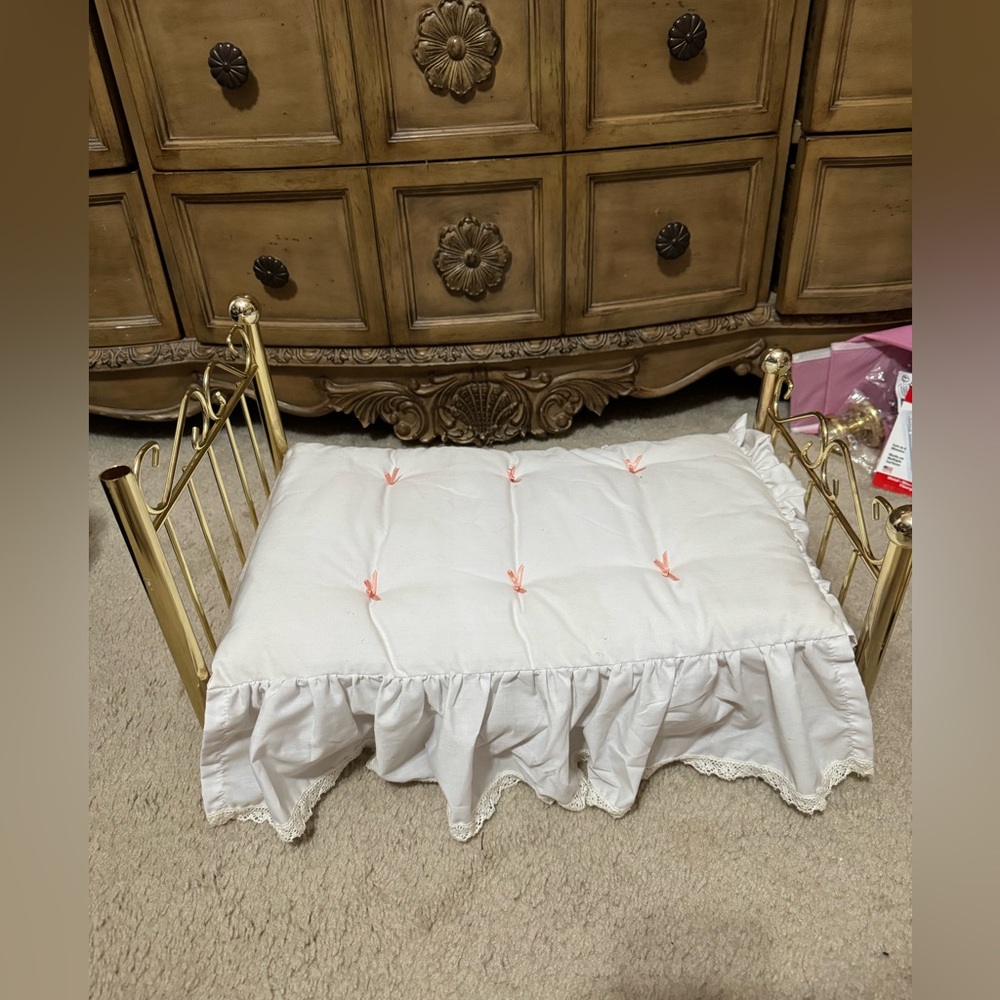 American Girl Samantha Brass bed for 18” doll